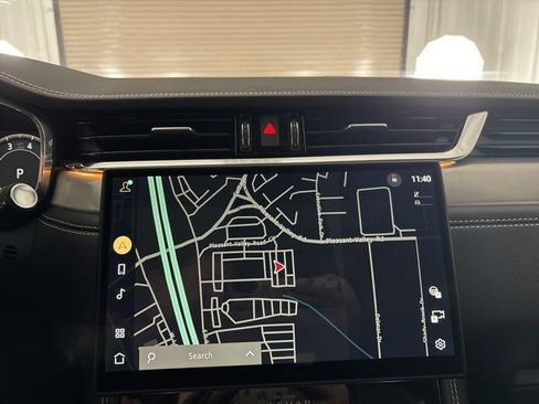 Used 2026 Jaguar F-PACE R-Dynamic S image 19