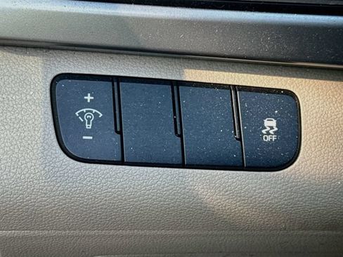 Used 2017 Hyundai Elantra SE FWD image 11