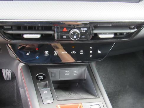 New 2026 Nissan Kicks SR w/ Cold Weather Package FWD image 22