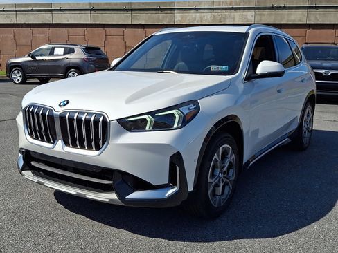 Certified 2026 BMW X1 xDrive28i w/ Convenience Package AWD/4WD image 3