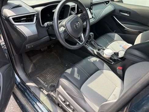 Used 2019 Toyota Corolla XSE FWD image 3