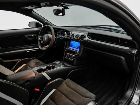Used 2020 Ford Mustang Shelby GT500 w/ Technology Package RWD image 50