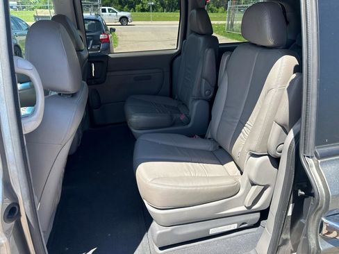 Used 2011 Kia Sedona EX w/ Luxury Pkg FWD image 11