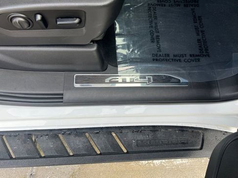 Used 2021 GMC Sierra 1500 AT4 w/ AT4 Premium Package image 27