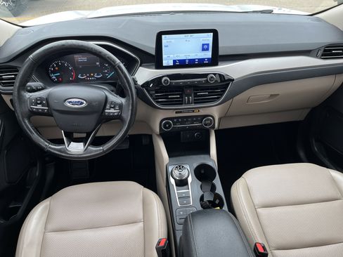 Used 2020 Ford Escape SEL image 5