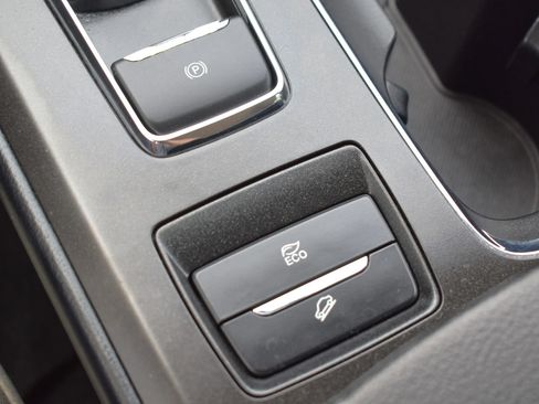 Used 2018 Ford Fusion S FWD image 24