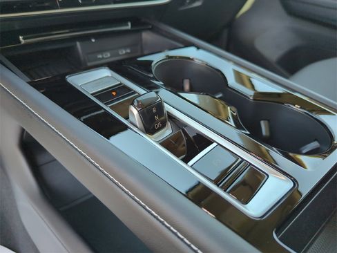 New 2026 Volkswagen Atlas SE image 39