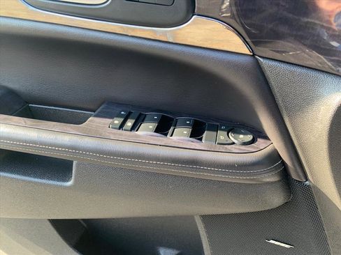 Used 2017 Buick Enclave Leather image 6