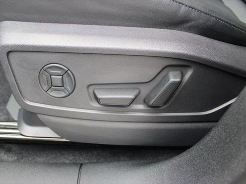 Certified 2025 Audi Q5 Premium Plus w/ Premium Plus image 27