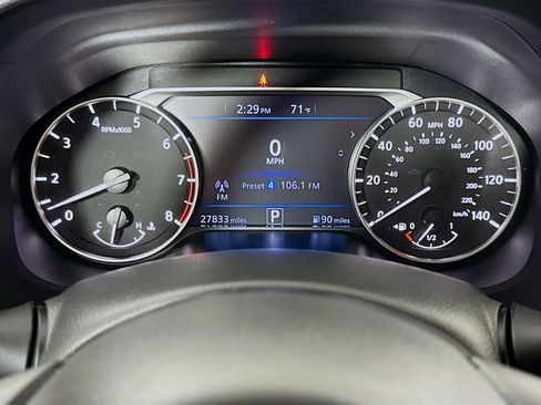 Used 2024 Nissan Altima 2.5 SV FWD image 18
