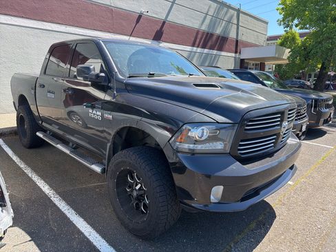Used 2016 RAM 1500 Sport w/ Sport Premium Group AWD/4WD image 3