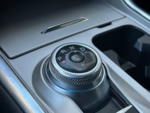 Certified 2022 Ford Explorer XLT w/ Equipment Group 202A image 22