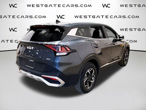Used 2023 Kia Sportage LX image 8