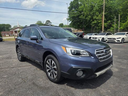 Used 2016 Subaru Outback 2.5i Limited AWD/4WD image 4