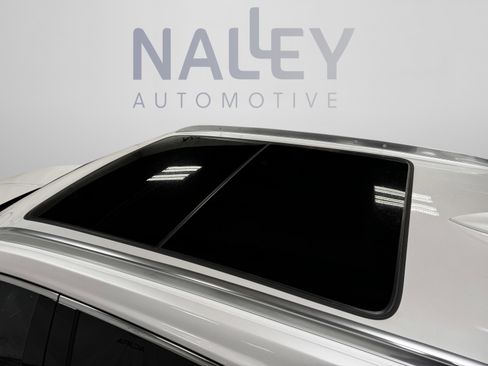 Used 2022 Cadillac XT4 Luxury w/ Driver Awareness Package FWD image 43