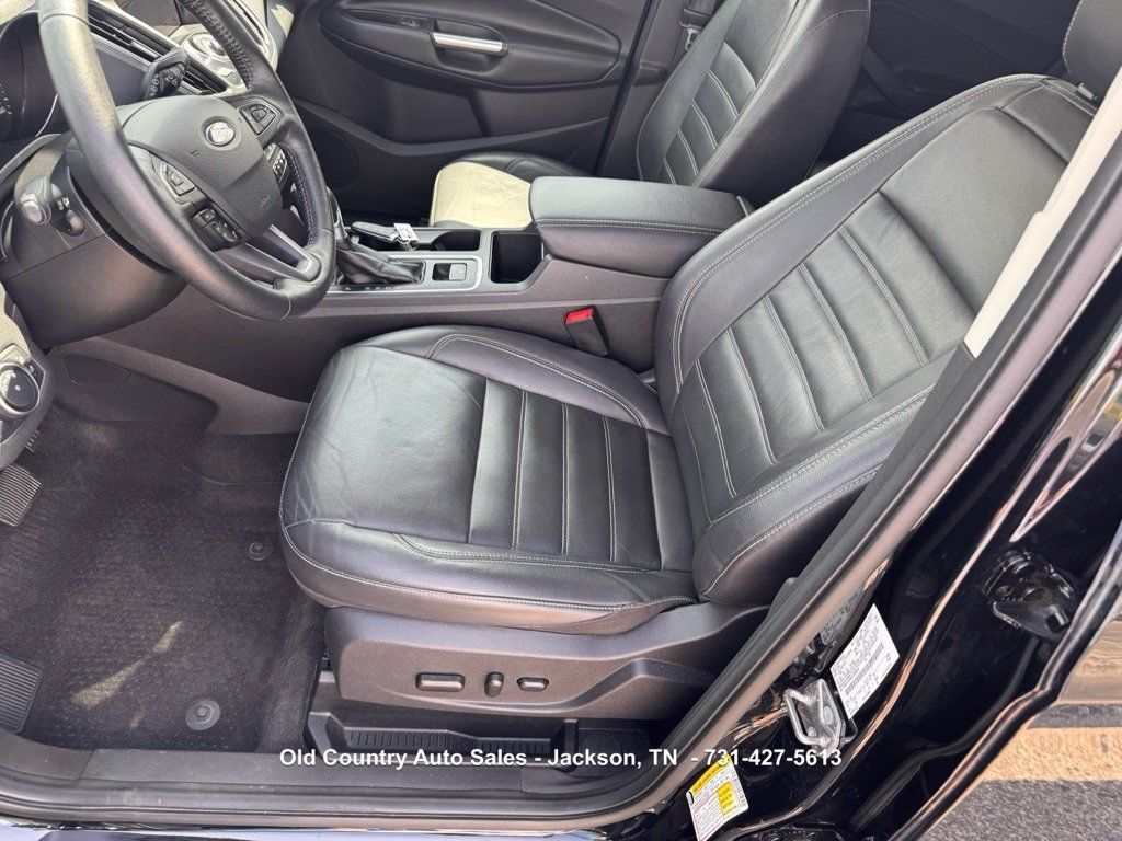 Used 2018 Ford Escape Titanium w/ Ford Safe & Smart Package AWD/4WD image 24