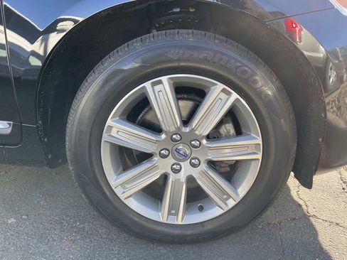 Used 2016 Volvo XC60 T6 w/ Proximity Package image 7