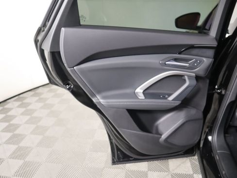 Used 2025 Audi Q5 Premium w/ Convenience Package AWD/4WD image 29
