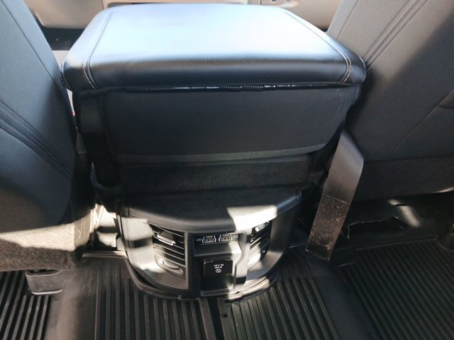 Used 2022 RAM 5500 SLT w/ Quick Order Package 2YG SLT AWD/4WD image 13