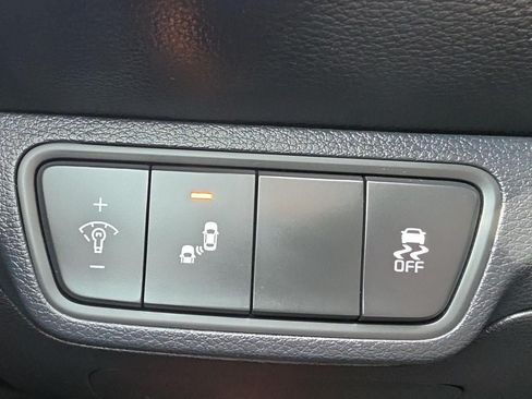 Certified 2023 Kia Forte LXS w/ LXS Technology Package FWD image 22