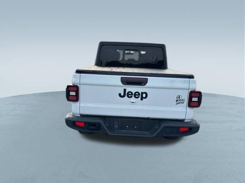 Used 2021 Jeep Gladiator Sport AWD/4WD image 8