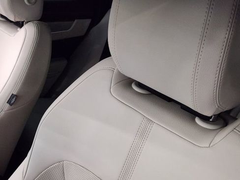 Used 2024 Jaguar XF R-Dynamic SE image 14