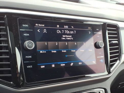 Used 2022 Volkswagen Atlas Cross Sport SEL Premium R-Line image 11