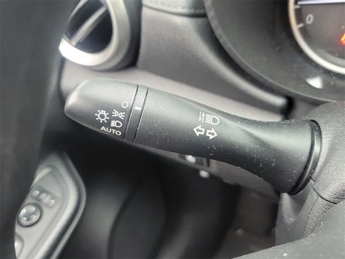 Certified 2025 Nissan Versa S w/ Trunk Package image 18