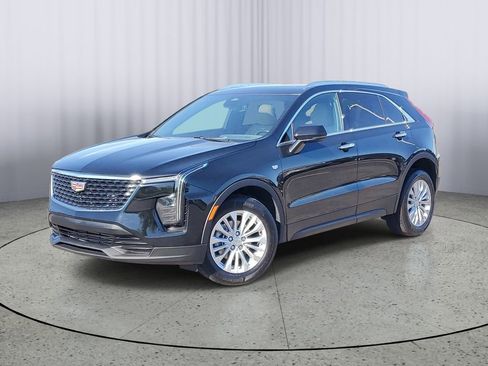 Certified 2024 Cadillac XT4 Luxury w/ Cold Weather Package AWD/4WD image 1