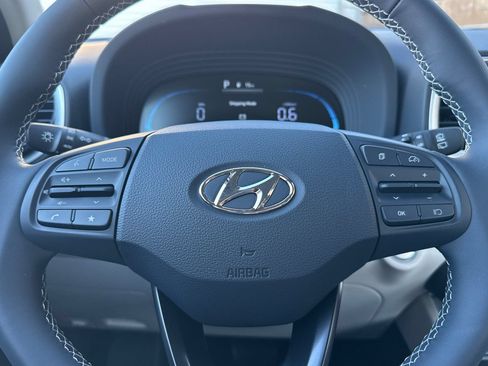 Used 2026 Hyundai Venue SEL FWD image 26