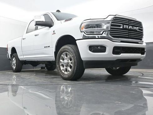 Used 2024 RAM 2500 Laramie AWD/4WD image 1
