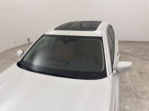 Used 2020 BMW 740i w/ Cold Weather Package RWD image 18
