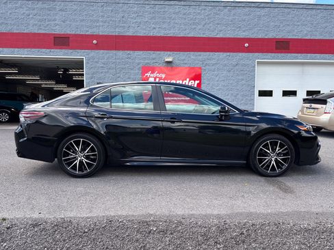 Certified 2024 Toyota Camry SE FWD image 2