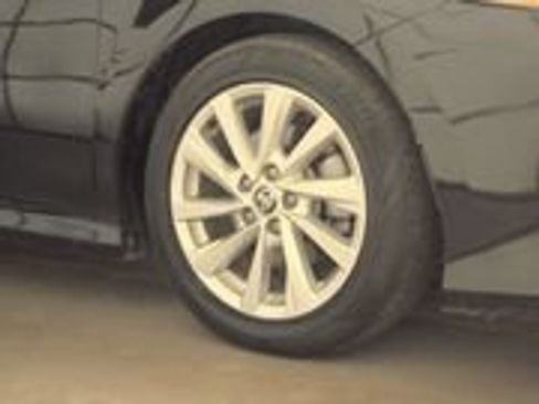 Used 2023 Toyota Camry LE FWD image 7