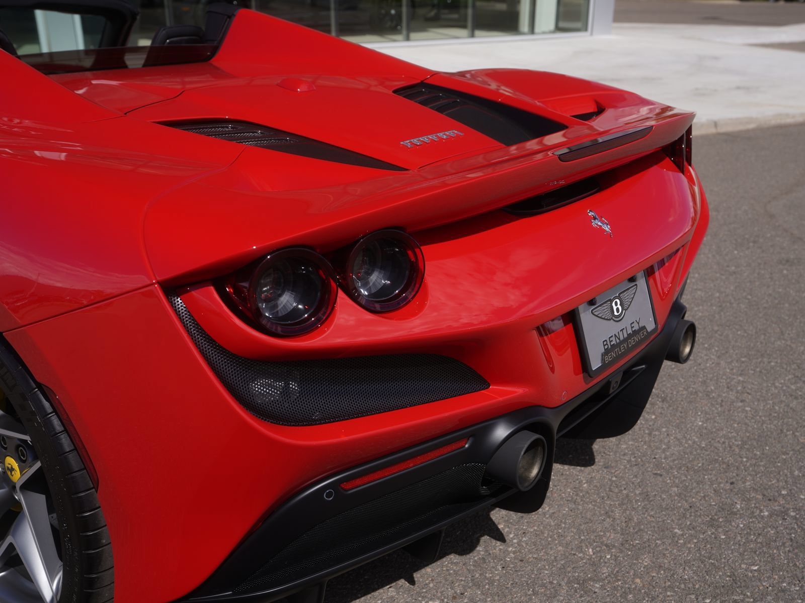 Used 2023 Ferrari F8 Tributo RWD image 22