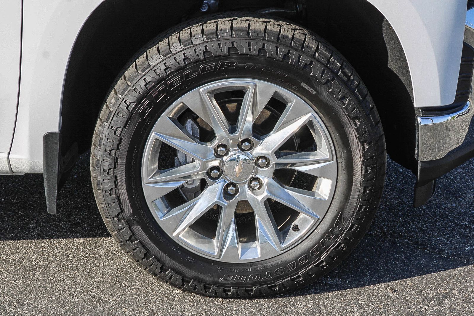 Used 2019 Chevrolet Silverado 1500 LTZ w/ LTZ Plus Package AWD/4WD image 9