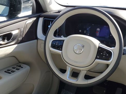 New 2026 Volvo XC60 T8 Ultra w/ Protection Package Premier image 25