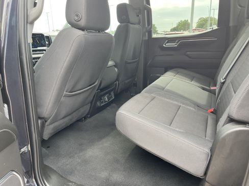 Used 2024 Chevrolet Silverado 1500 LT AWD/4WD image 10