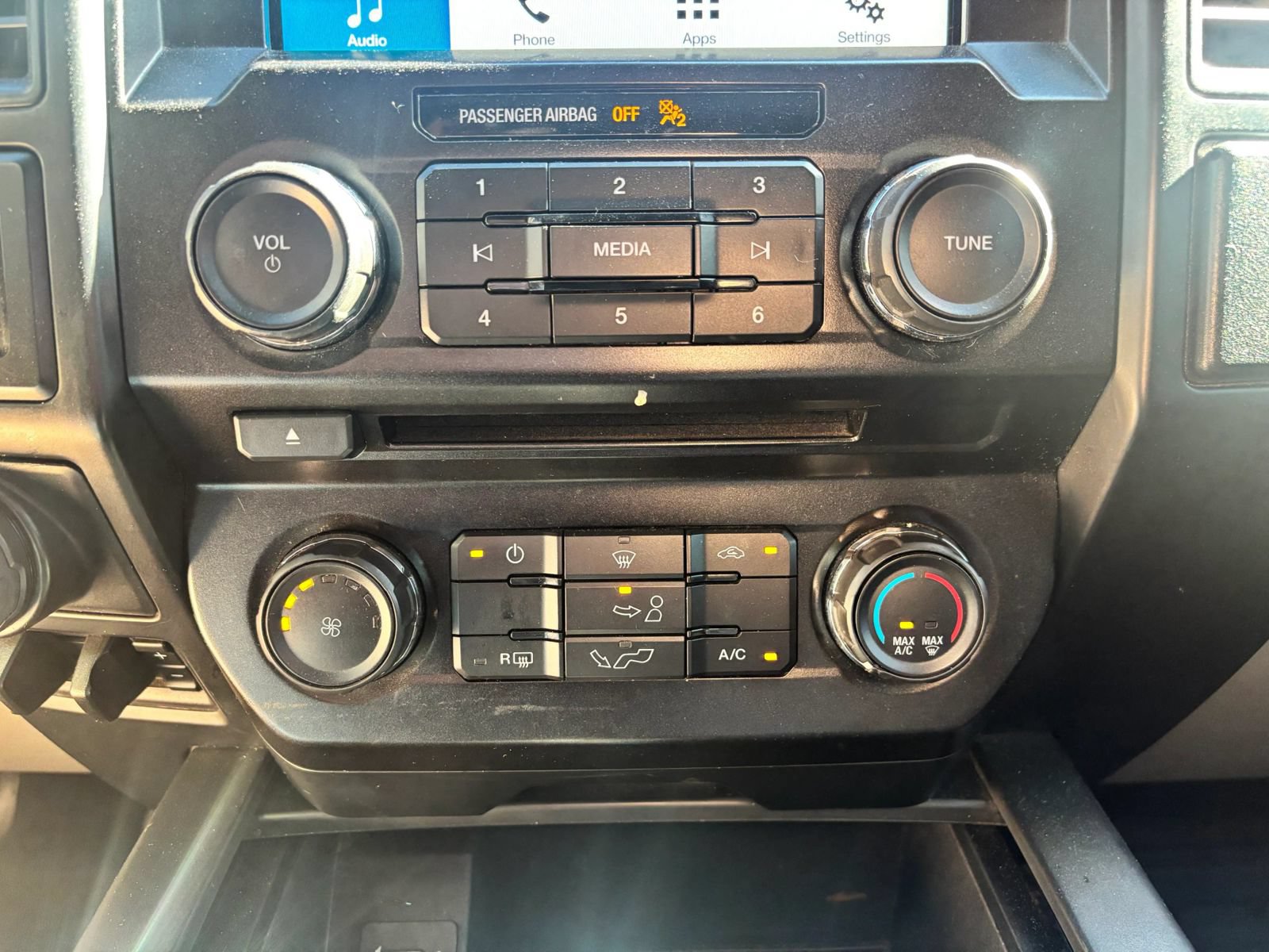 Used 2018 Ford F150 XL w/ Equipment Group 101A Mid AWD/4WD image 24