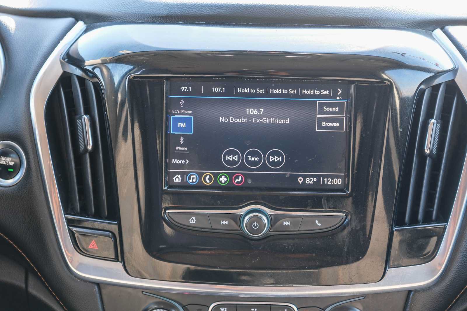 Used 2020 Chevrolet Traverse LS w/ LPO, Black Accent Package FWD image 15