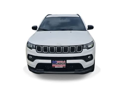 Used 2024 Jeep Compass Latitude AWD/4WD image 3