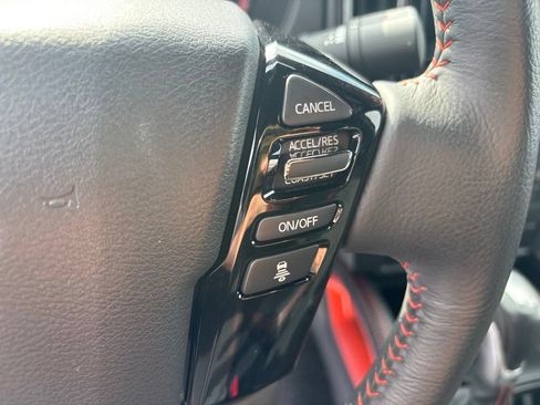 Used 2025 Nissan Frontier PRO-4X AWD/4WD image 26