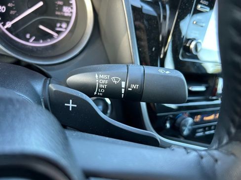 Used 2024 Toyota Camry SE w/ Convenience Package FWD image 20