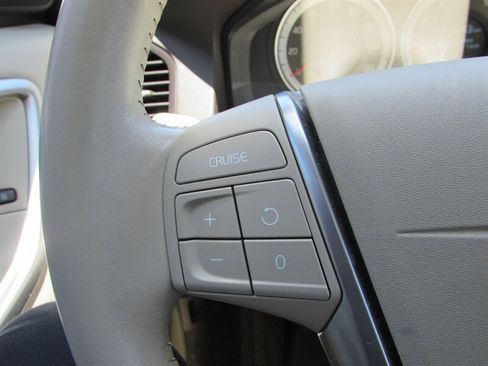 Used 2012 Volvo XC60 3.2 FWD image 15