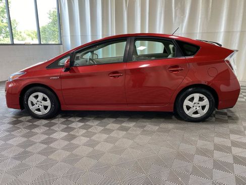 Used 2011 Toyota Prius Three w/ Navigation Pkg FWD image 4