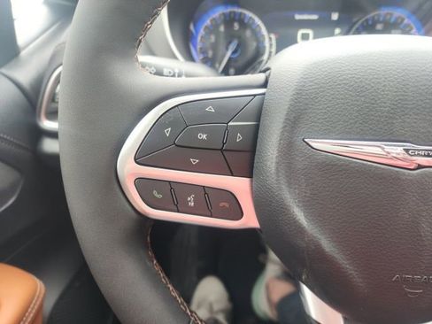 New 2026 Chrysler Pacifica Pinnacle FWD image 16