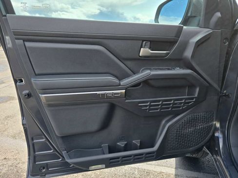 Used 2025 Toyota Tacoma TRD Sport image 24