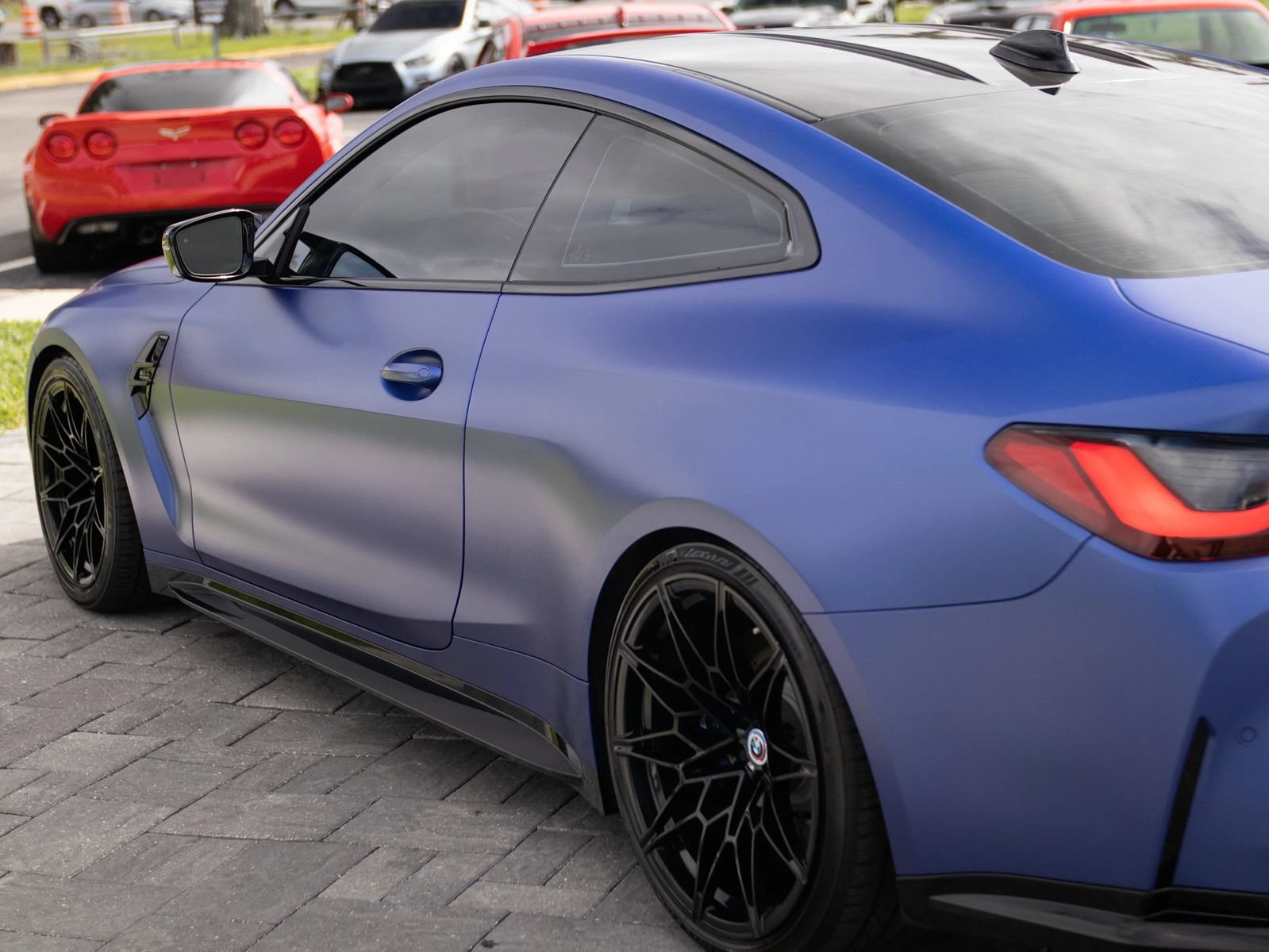 Used 2022 BMW M4 Competition w/ M Carbon Exterior Package RWD image 15