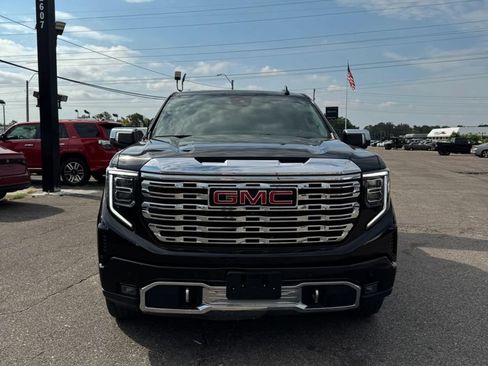 Used 2023 GMC Sierra 1500 Denali w/ Denali Reserve Package AWD/4WD image 4