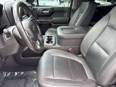 Used 2021 Chevrolet Silverado 1500 LT Trail Boss w/ Convenience Package II AWD/4WD image 16